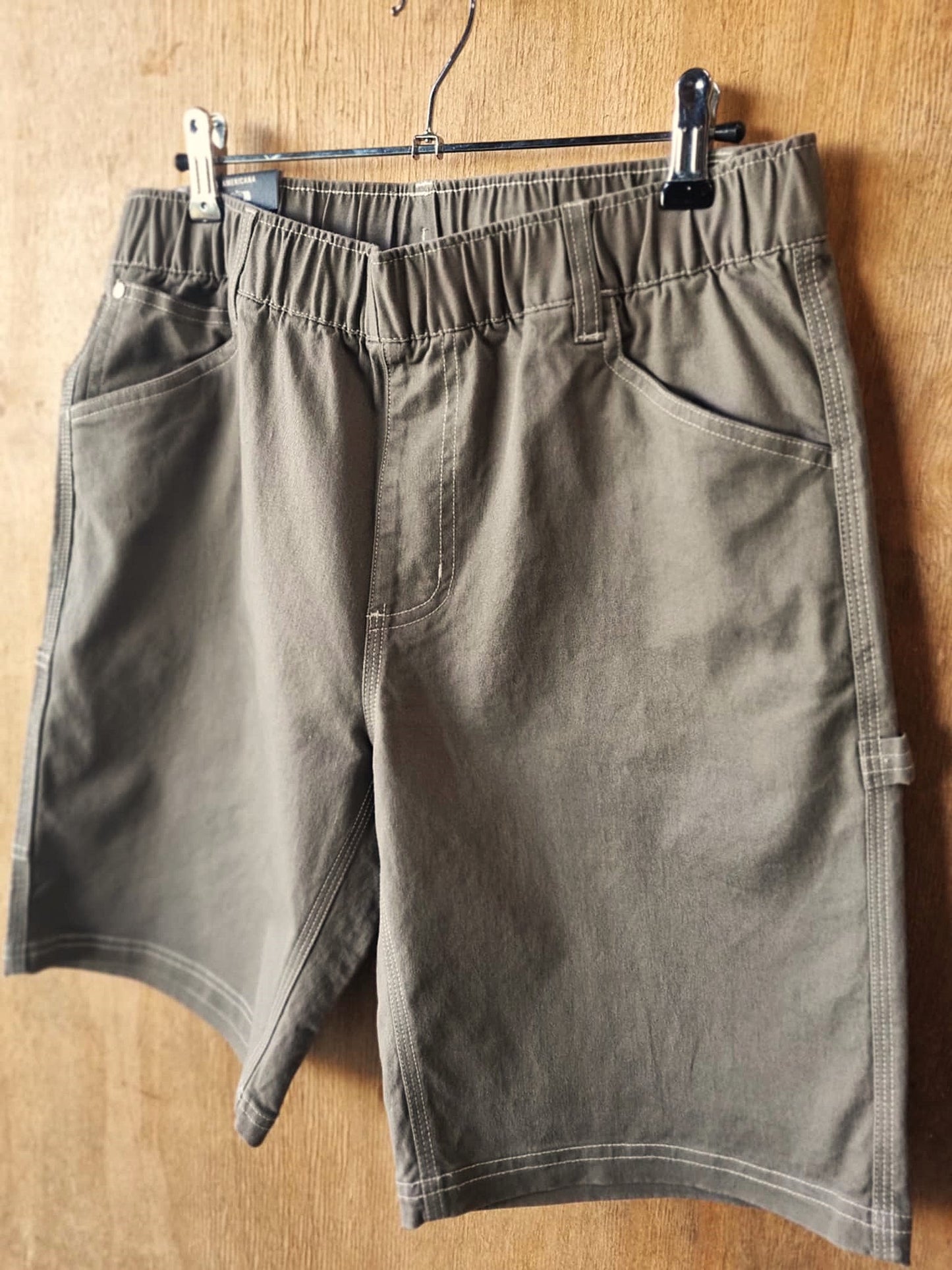 RVCA Americana Carpenter Short Mushroom