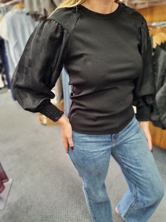 ZAFINA Aria Top Black