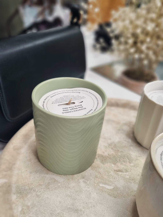 FLO'S HOME Wavy Sage Ceramic Scented Candle