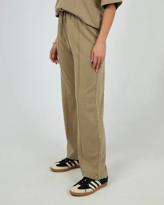 SILENT THEORY Nara Wide leg Trackpant