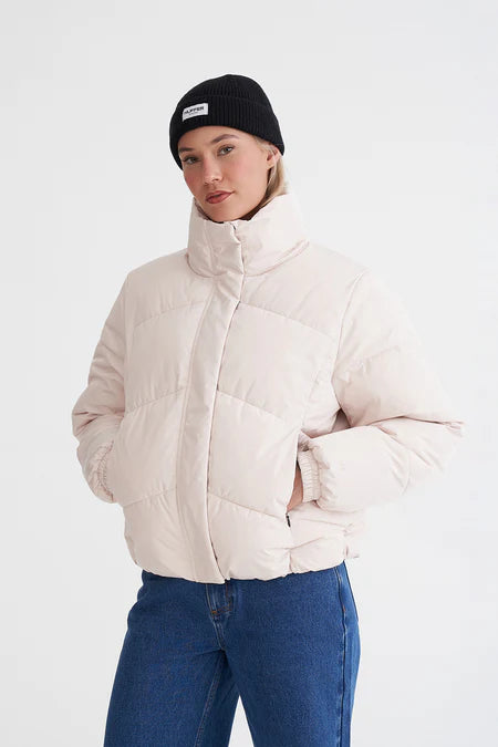 HUFFER Demi Puffer Jacket Buttercream