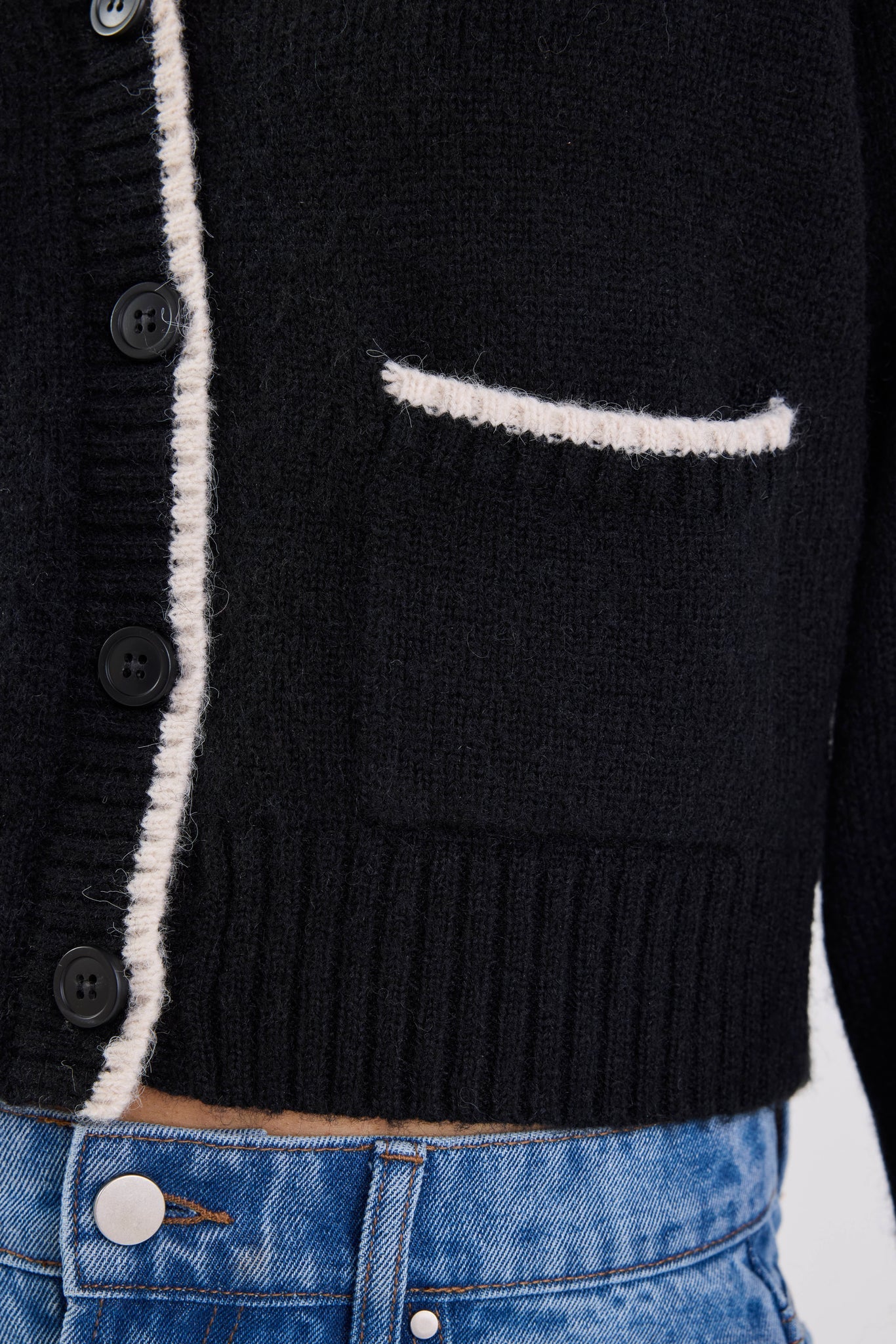 IVY + JACK Rapport V Neck Contrast Cardi Black