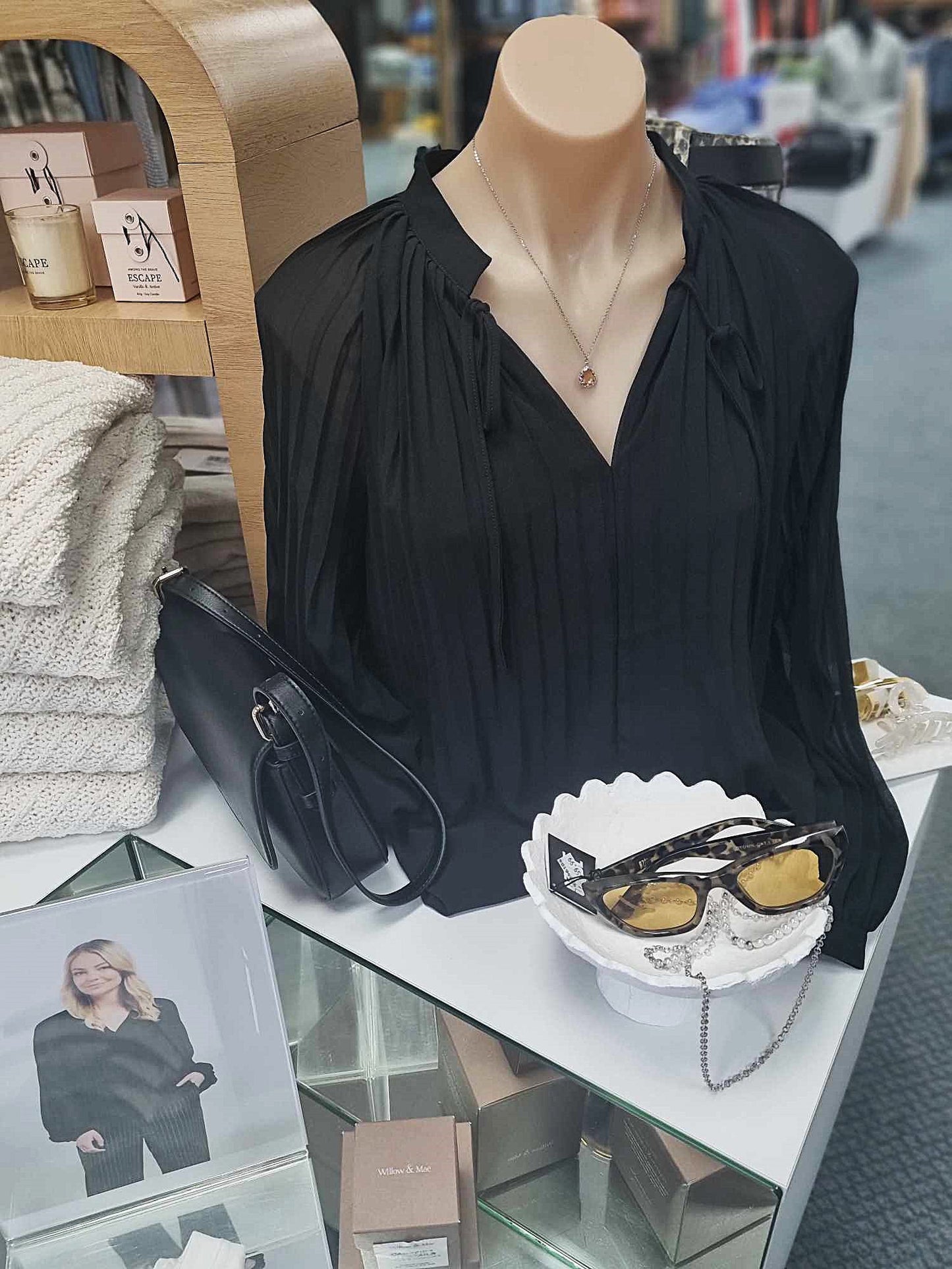 ET ALIA Sienna Blouse Black