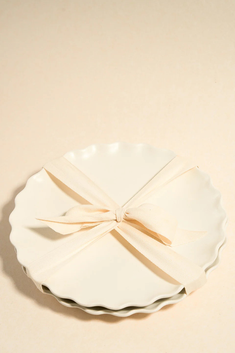 WILLOW + MAE Wavey Edge White Set of 2 Plates