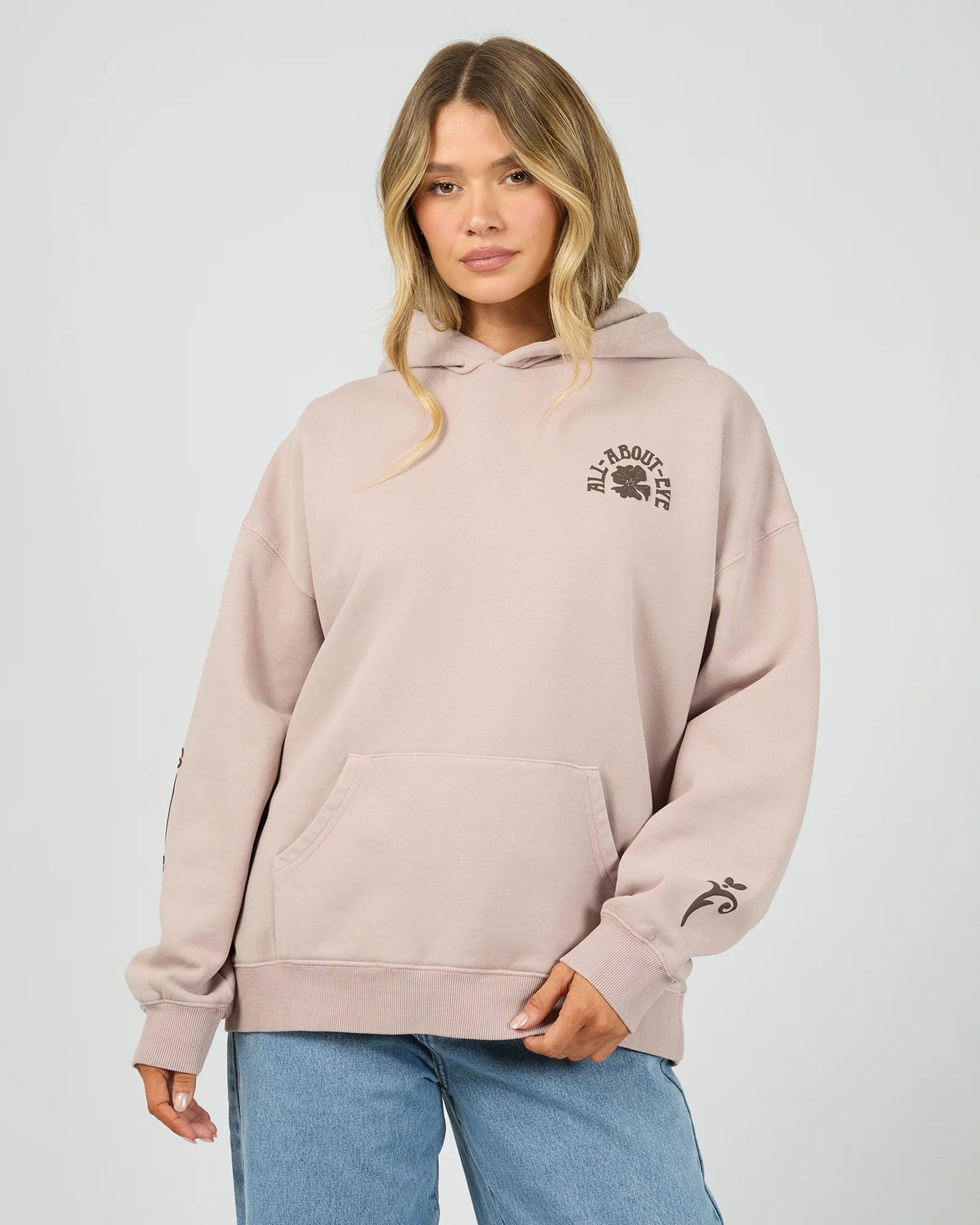 ALL ABOUT EVE Flower Co Relaxed Hoodie Fawn