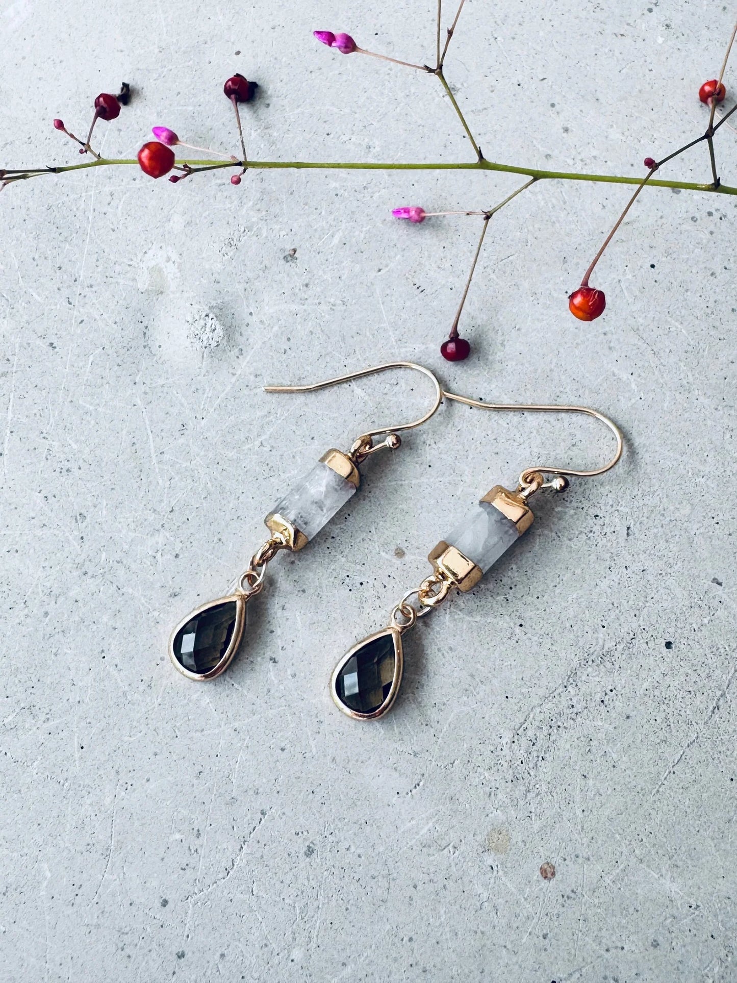 TWIGG JEWELLERY Anika Droplet Earrings