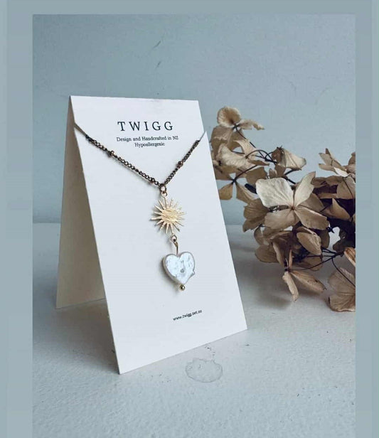 TWIGG JEWELLERY Anna Heart Pearl Necklace