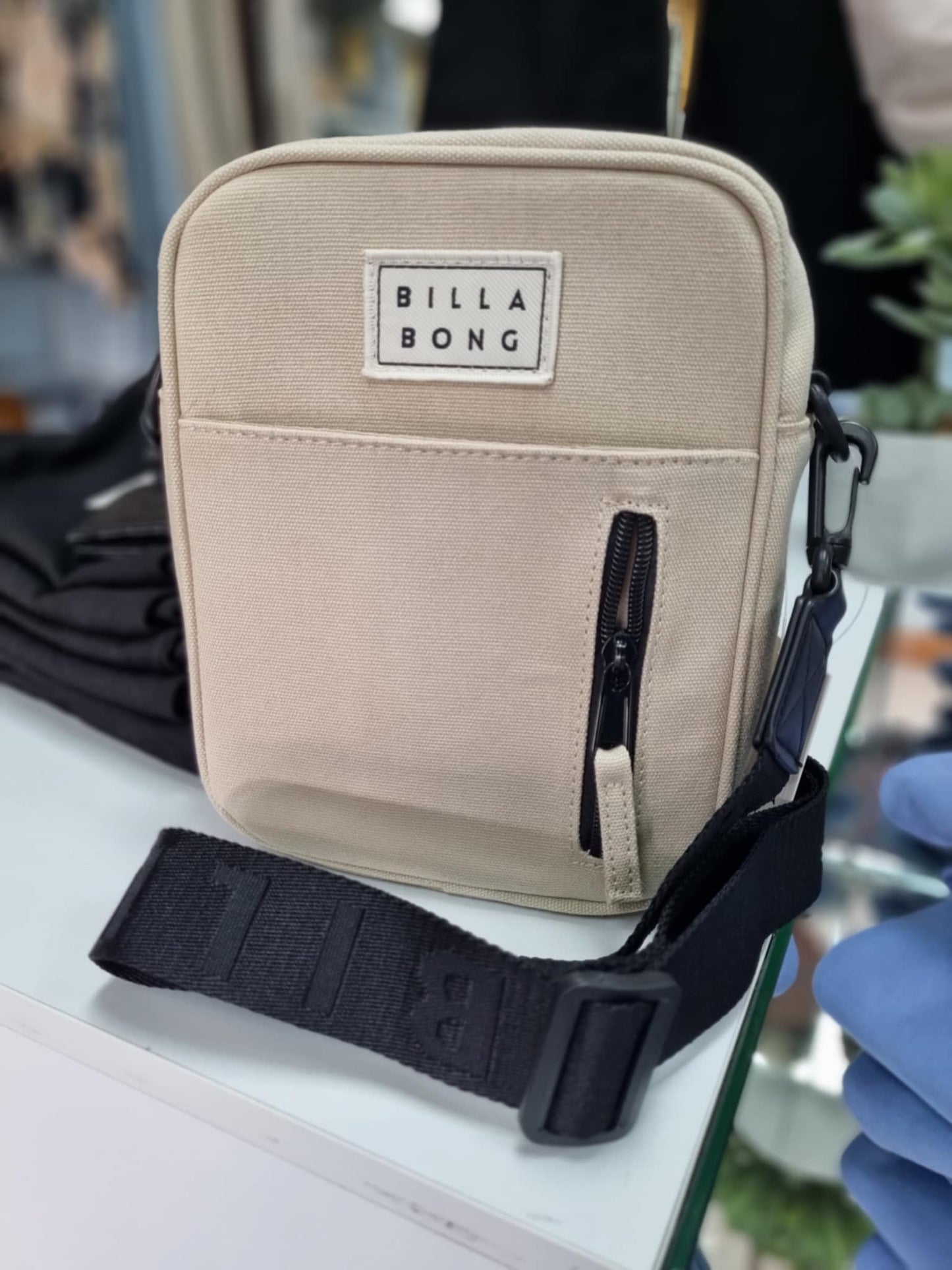 Billabong Chaser Sling Bag Coyote