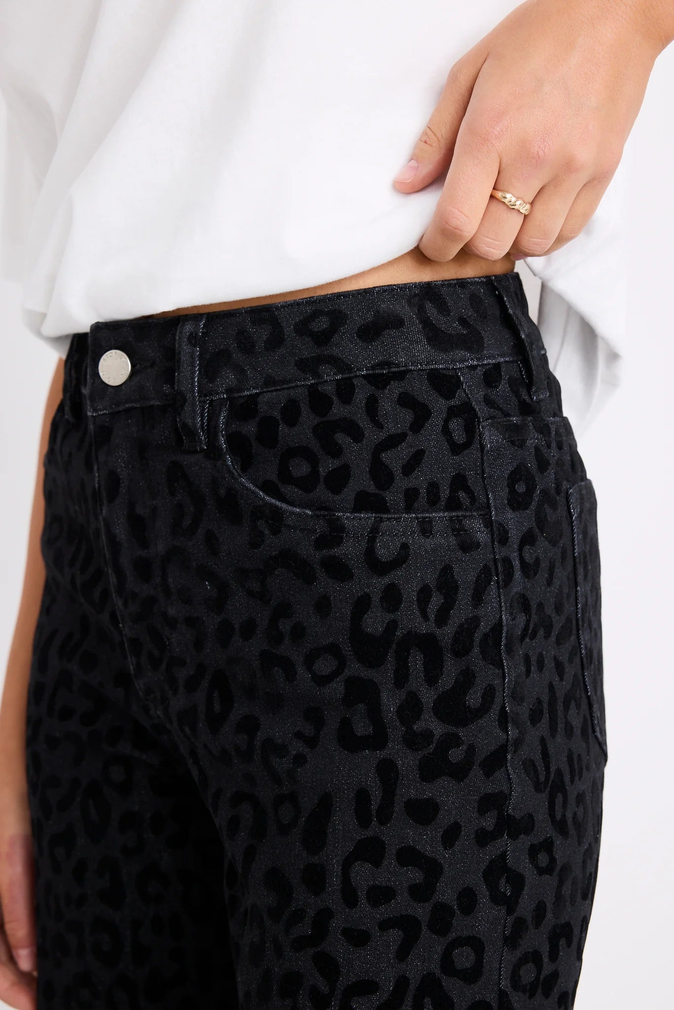 STORIES BE TOLD Belmont Animal Wide Leg Jean Black