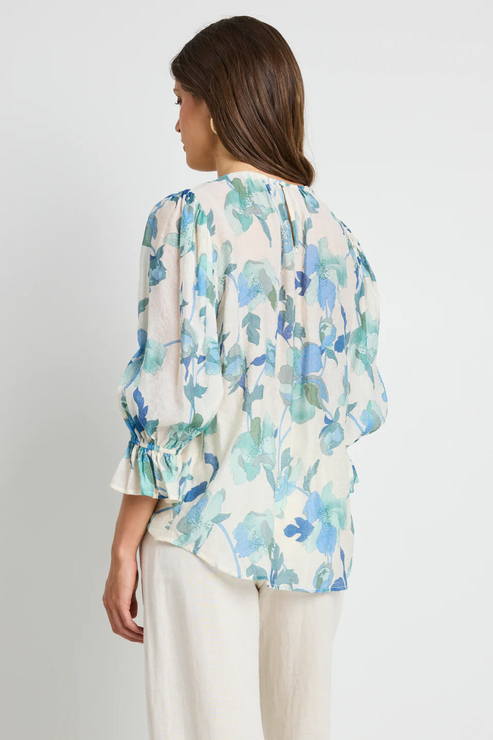 IVY + JACK Candid Blue Cream Floral Frill Sleeve Top