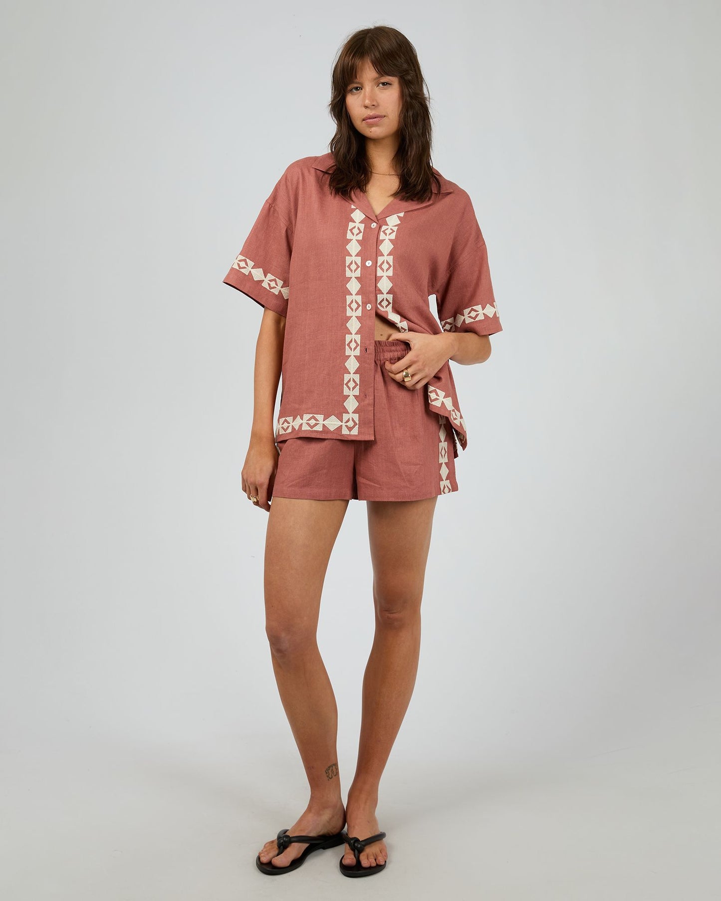 Silent Theory Capri Shirt Clay