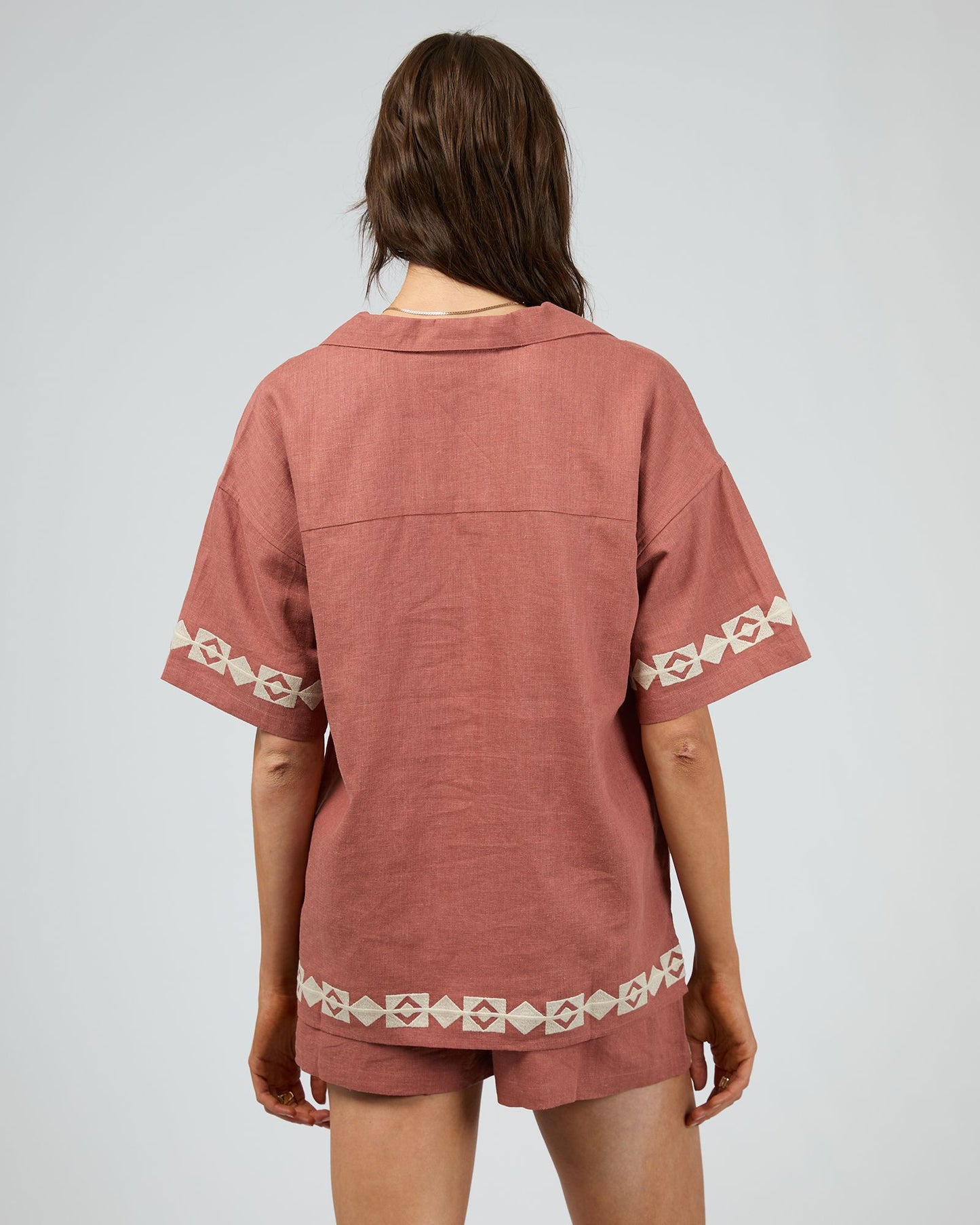 Silent Theory Capri Shirt Clay