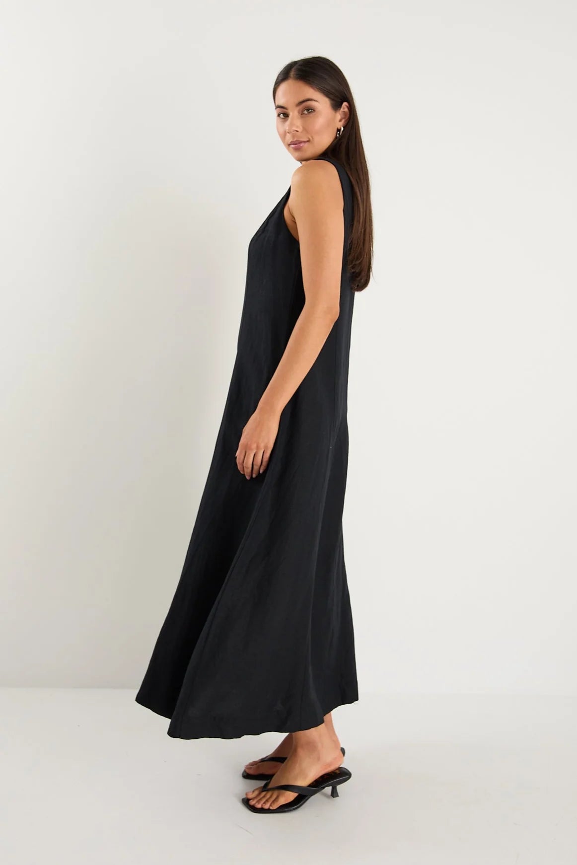 REUNION Easygoing Black Linen Sleeveless Dress