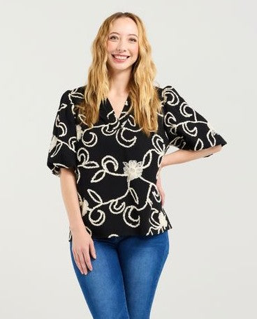 ZAFINA Top Black Floral Stitch