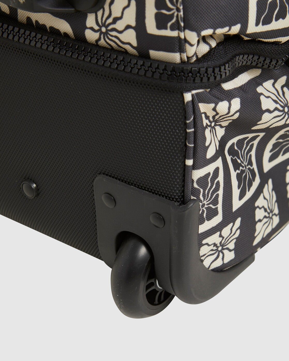 Billabong Keep It Rolling Luggage Bag