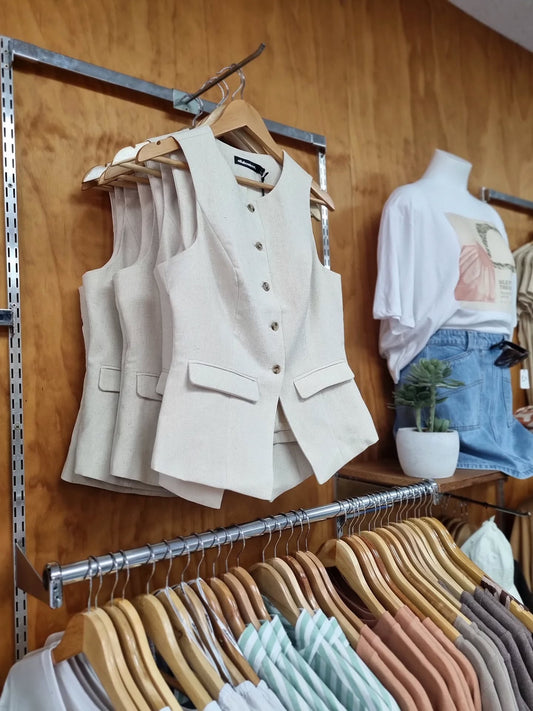 ALL ABOUT EVE Mavis Vest Natural