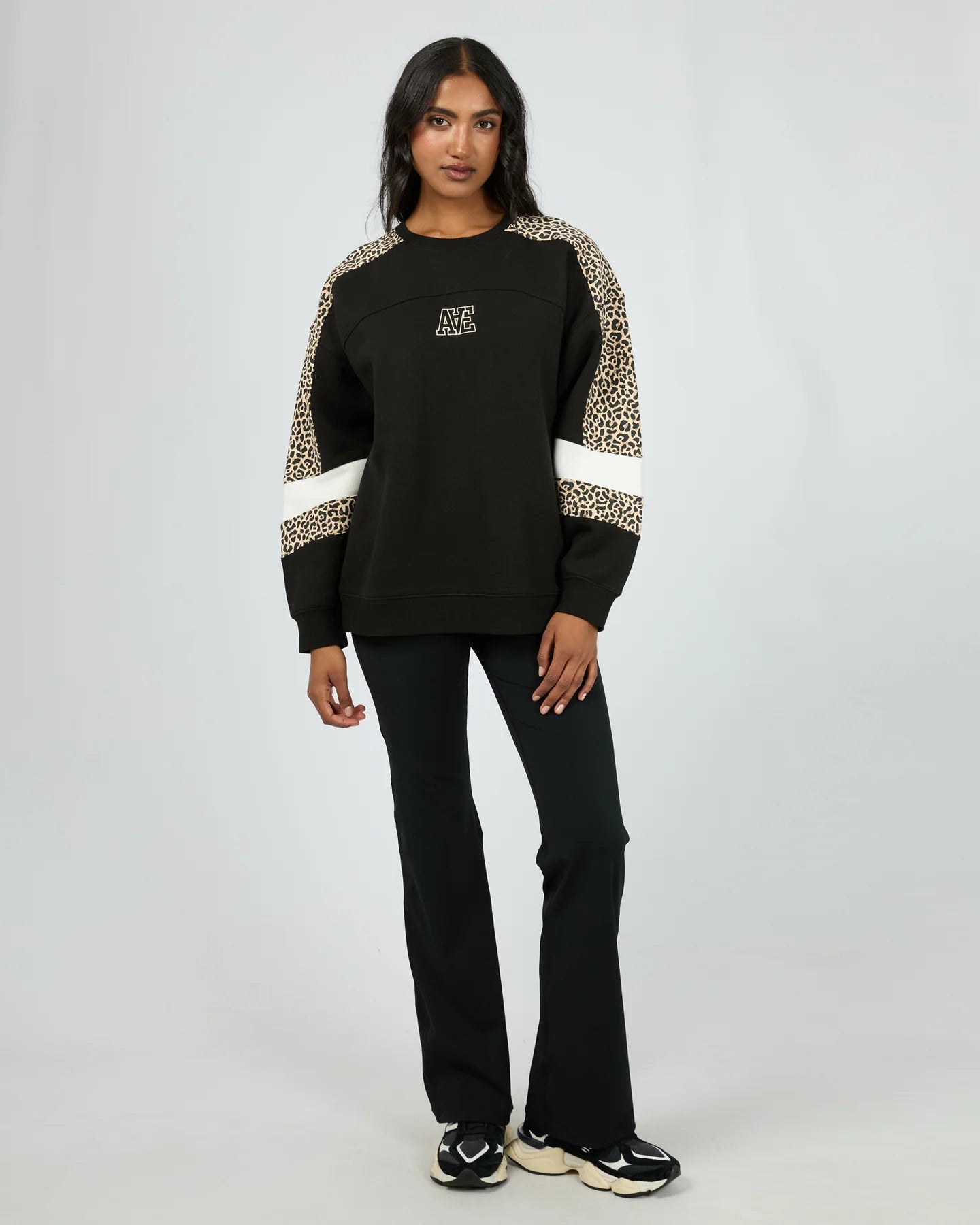 ALL ABOUT EVE Savannah Oversized Crew Black