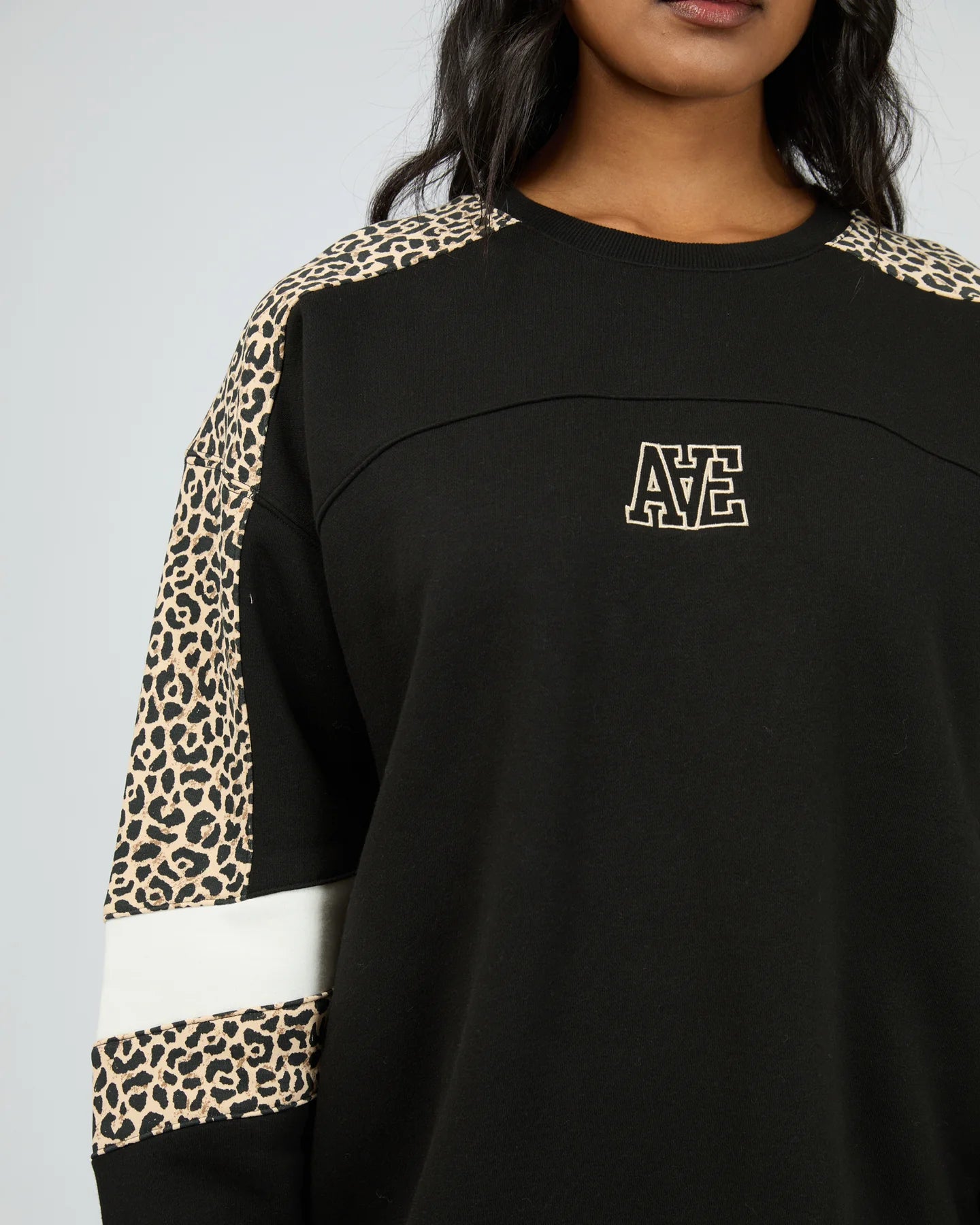 ALL ABOUT EVE Savannah Oversized Crew Black
