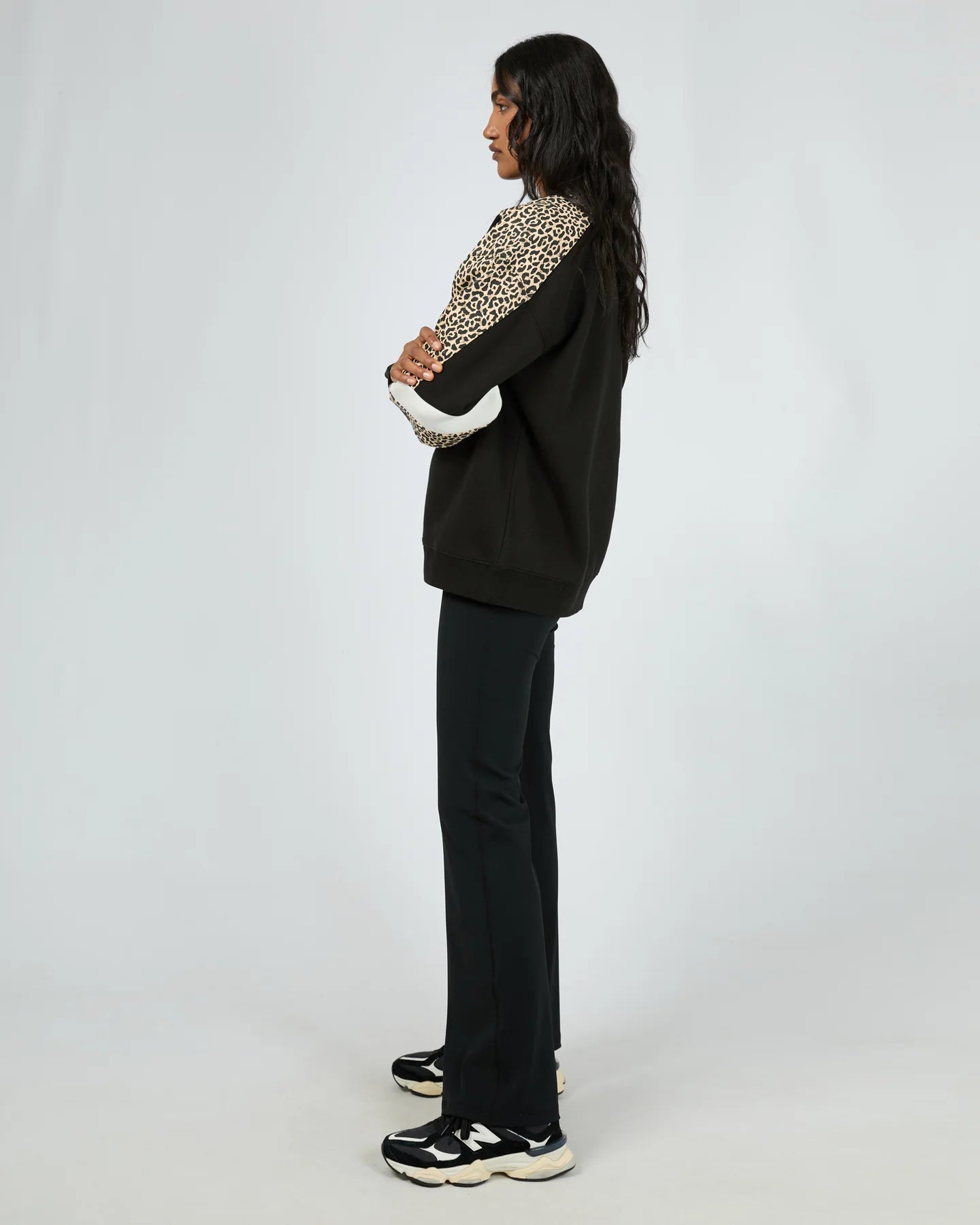 ALL ABOUT EVE Savannah Oversized Crew Black