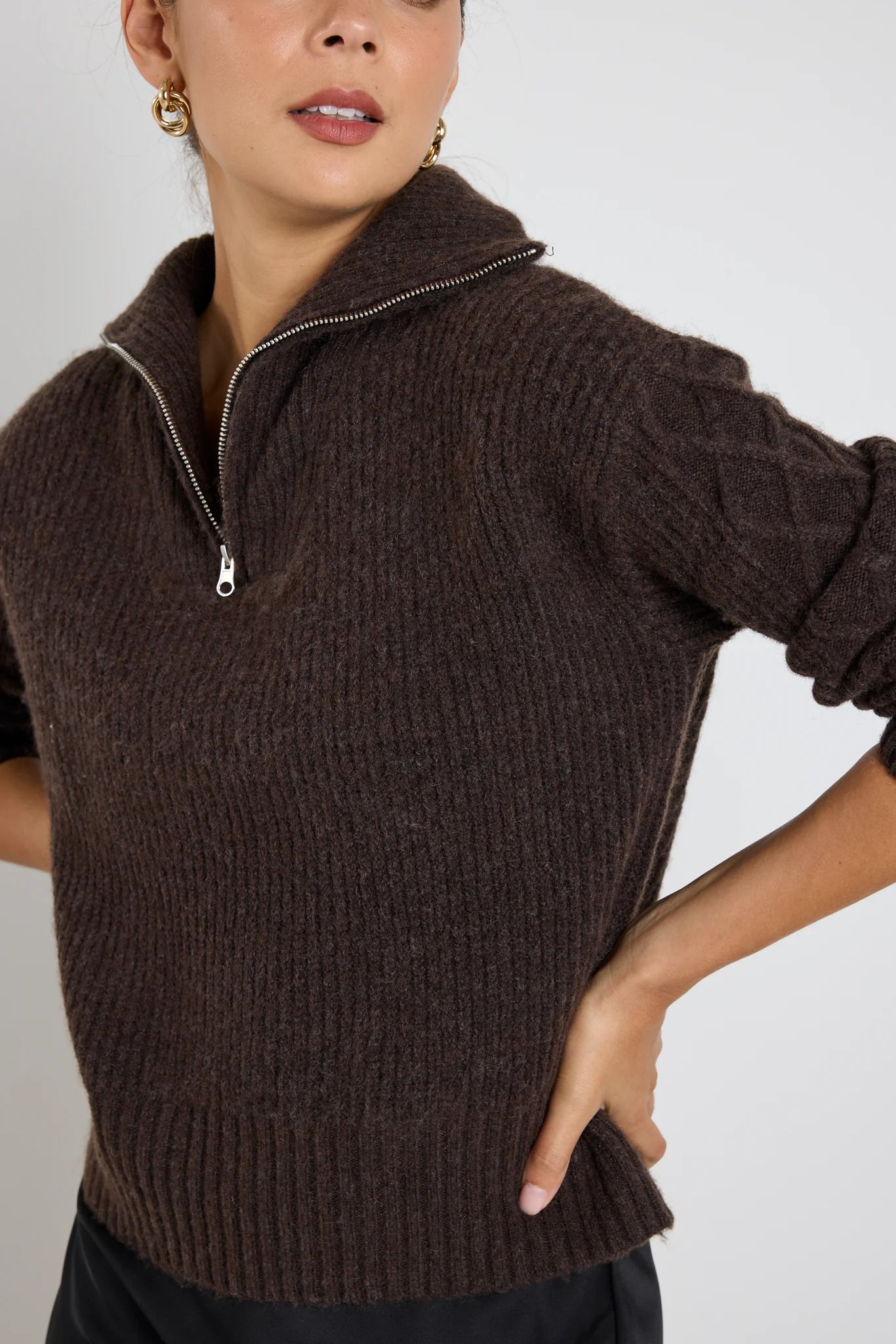 STORIES BE TOLD Trinket Cable Knit Chocolate