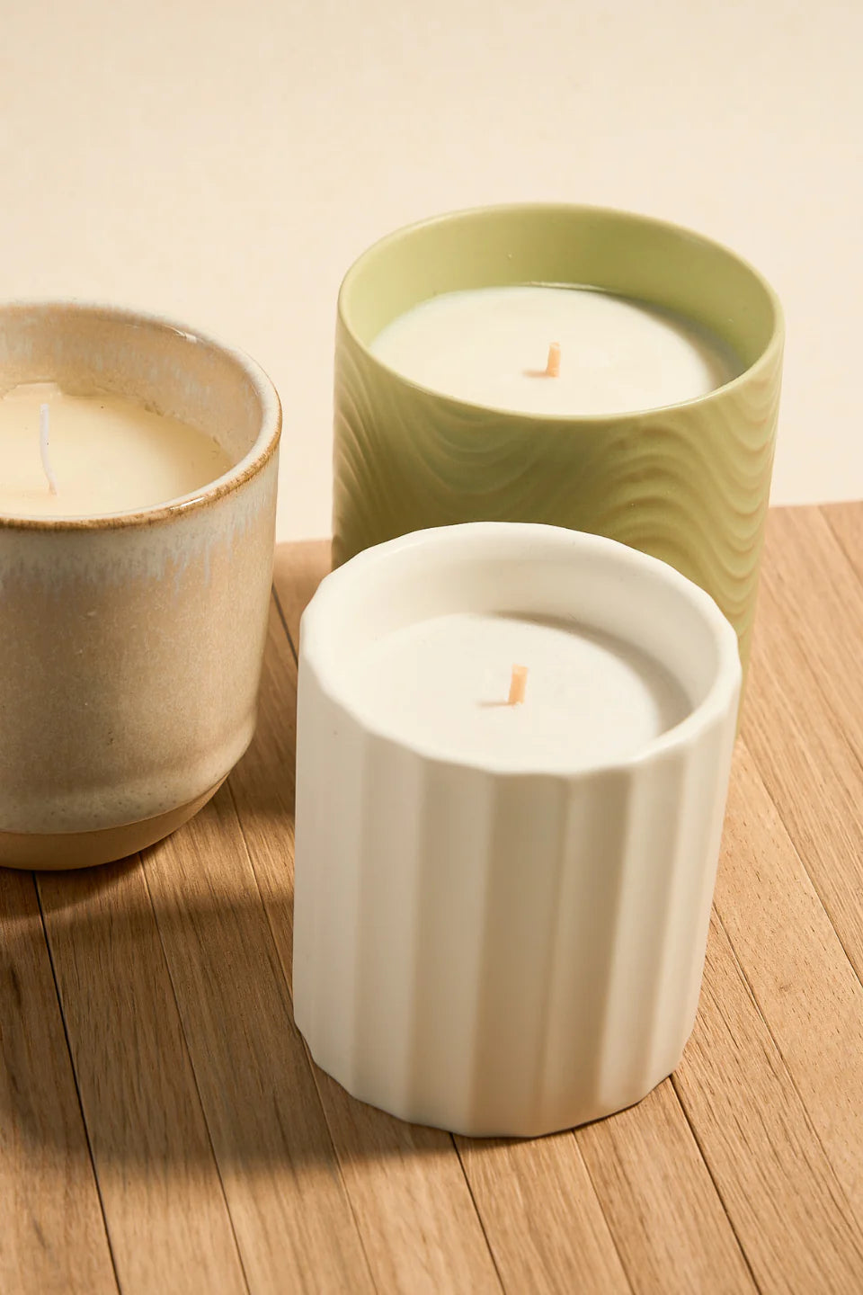 FLO'S HOME Wavy Sage Ceramic Scented Candle