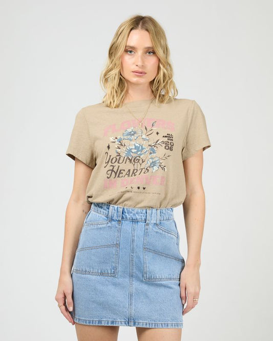 ALL ABOUT EVE Young Hearts Tee Stone