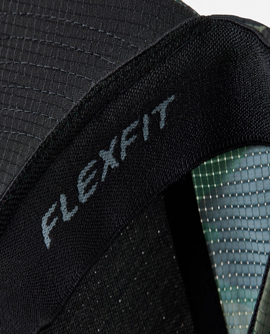RIP CURL Vaporcool Aerotech Flexfit Cap Camo