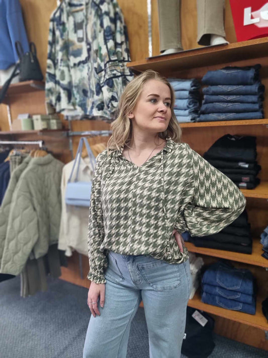 ZAFINA Keira Top Chevron