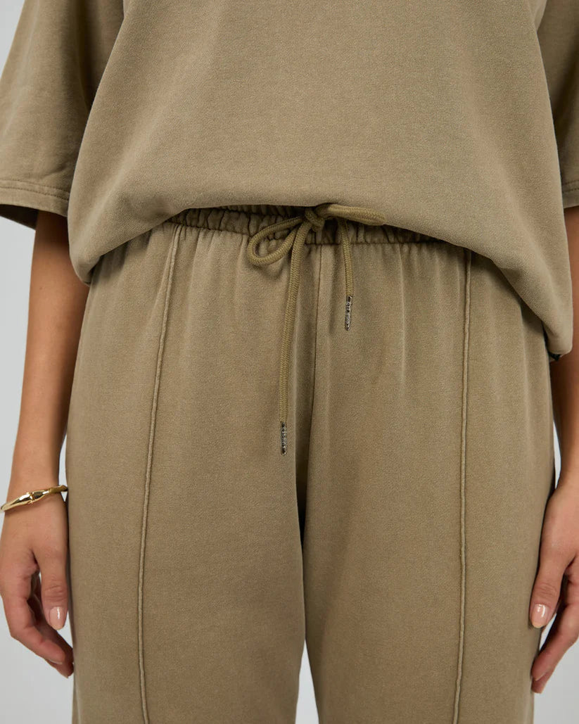 SILENT THEORY Nara Wide leg Trackpant