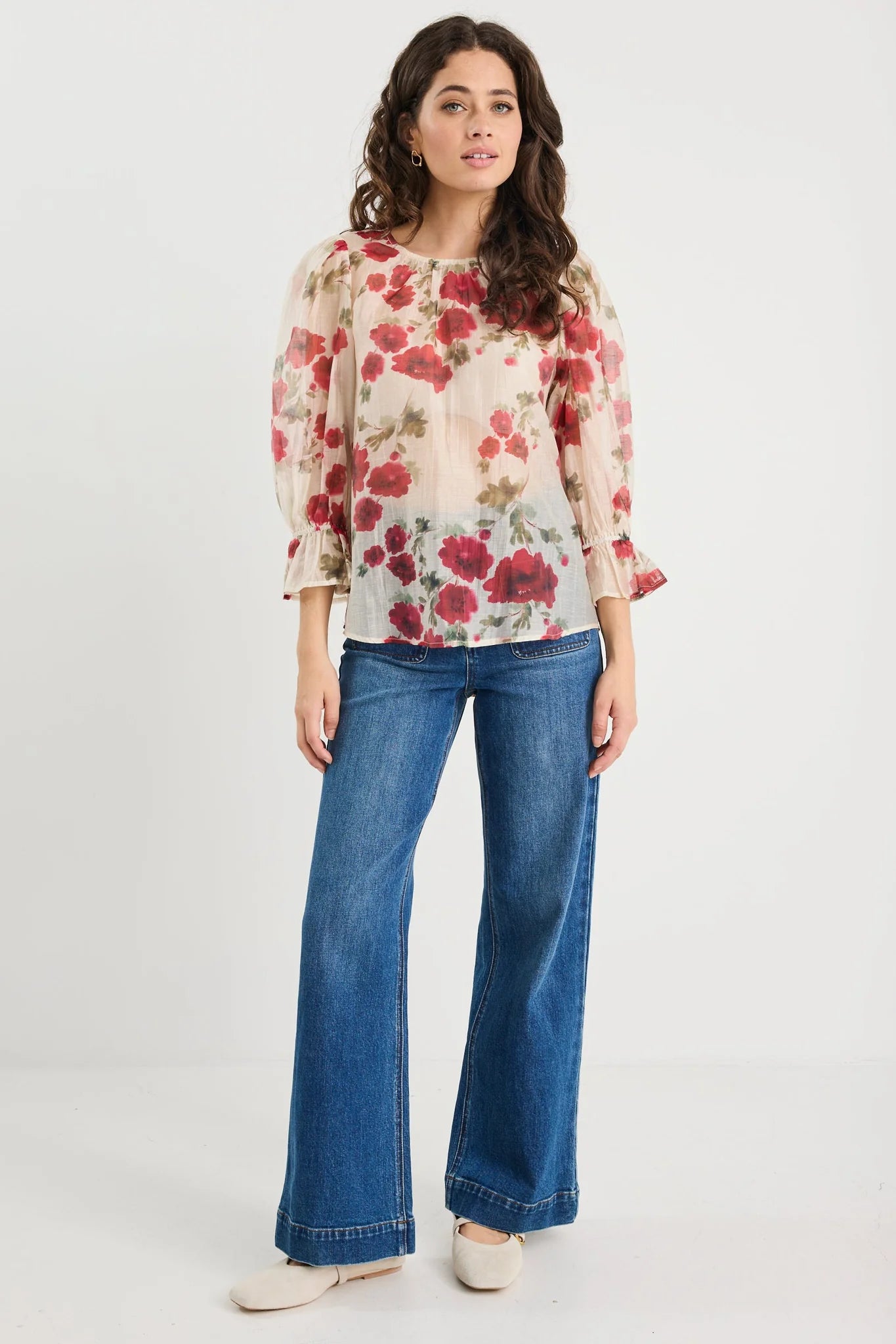 IVY+JACK Candid Cream Red Rose Mid Sleeve Top