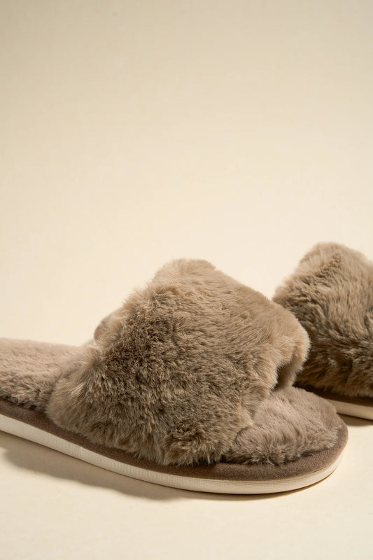 LOVE LULU Warm Brown Fluffy Slippers