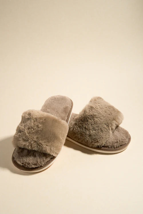 LOVE LULU Warm Brown Fluffy Slippers