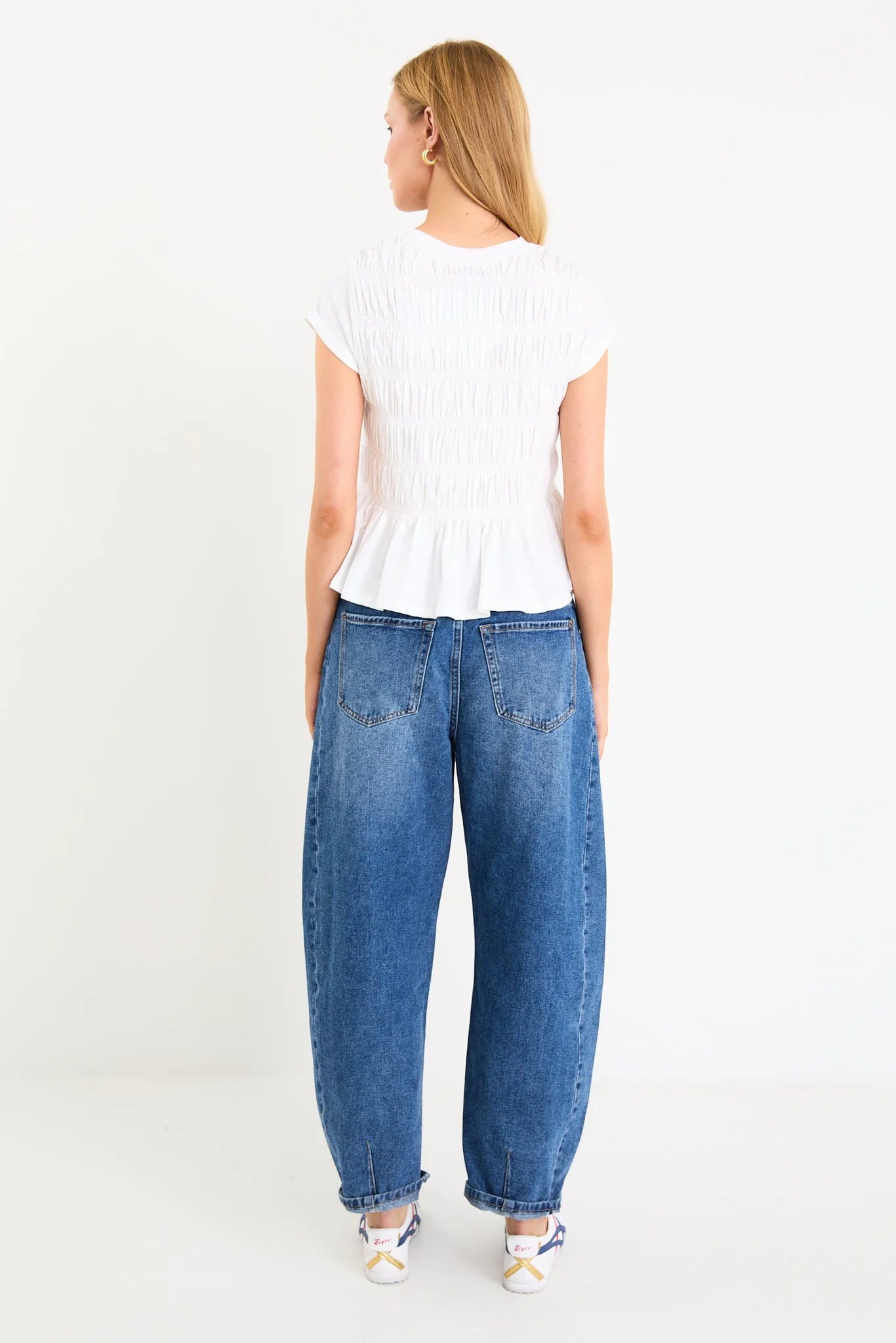 STORIES BE TOLD Neat White Slub Shirred Tee