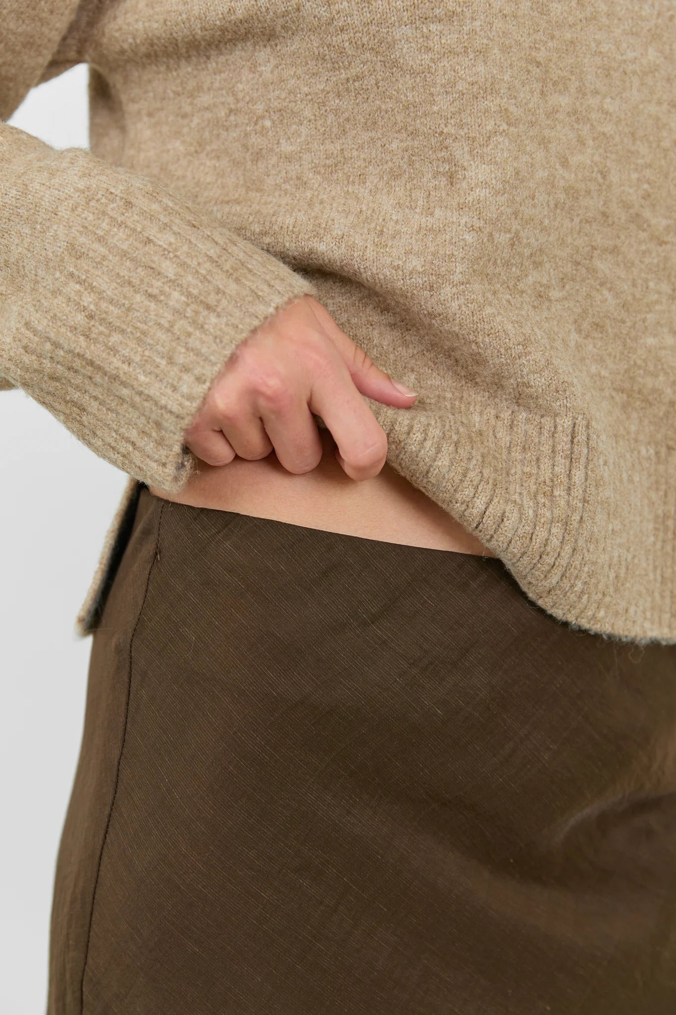STORIES BE TOLD Sahara Luxe Linen  Blend Maxi Skirt Chocolate