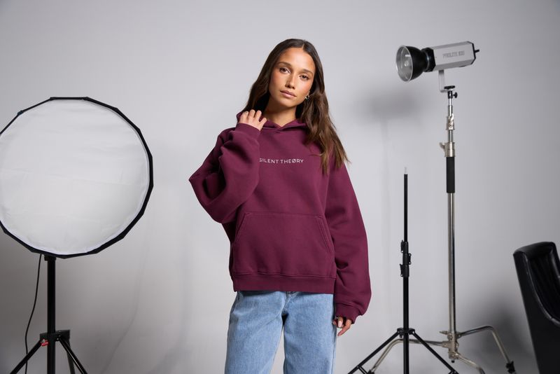 SILENT THEORY Logo Hoodie Cherry