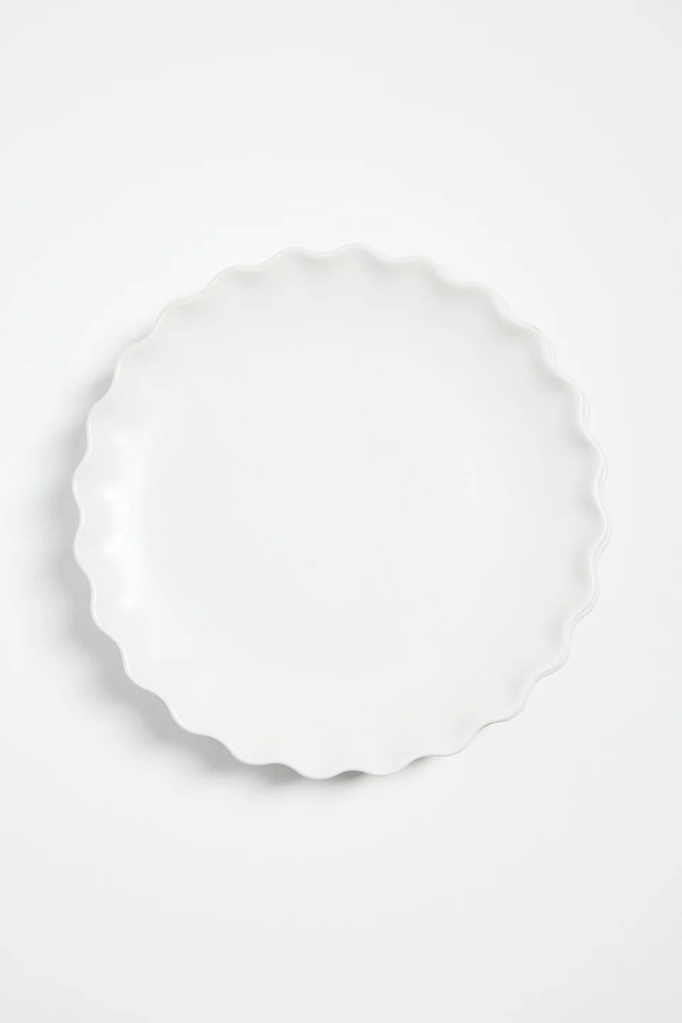WILLOW+MAE Wavey Edge White Set of 2 Plates