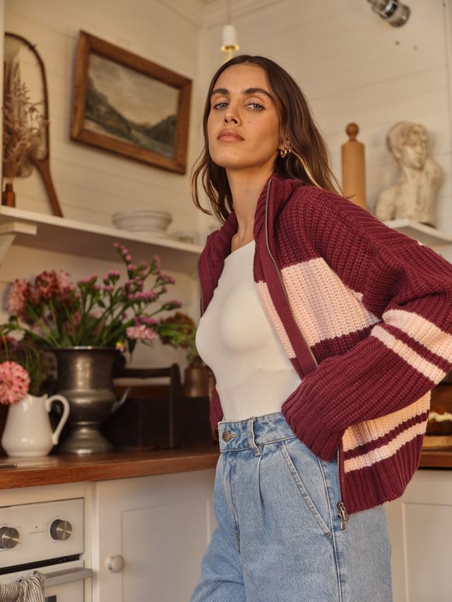 ALL ABOUT EVE Aida Knit Zip Thru Wine/Pink