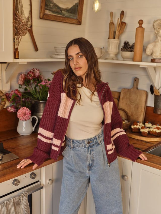 ALL ABOUT EVE Aida Knit Zip Thru Wine/Pink