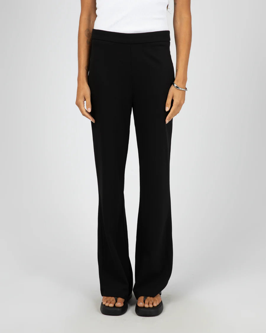SILENT THEORY Alia Pant Black