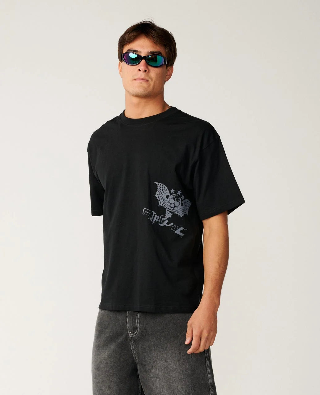 RIP CURL Archive Skull Tee Black