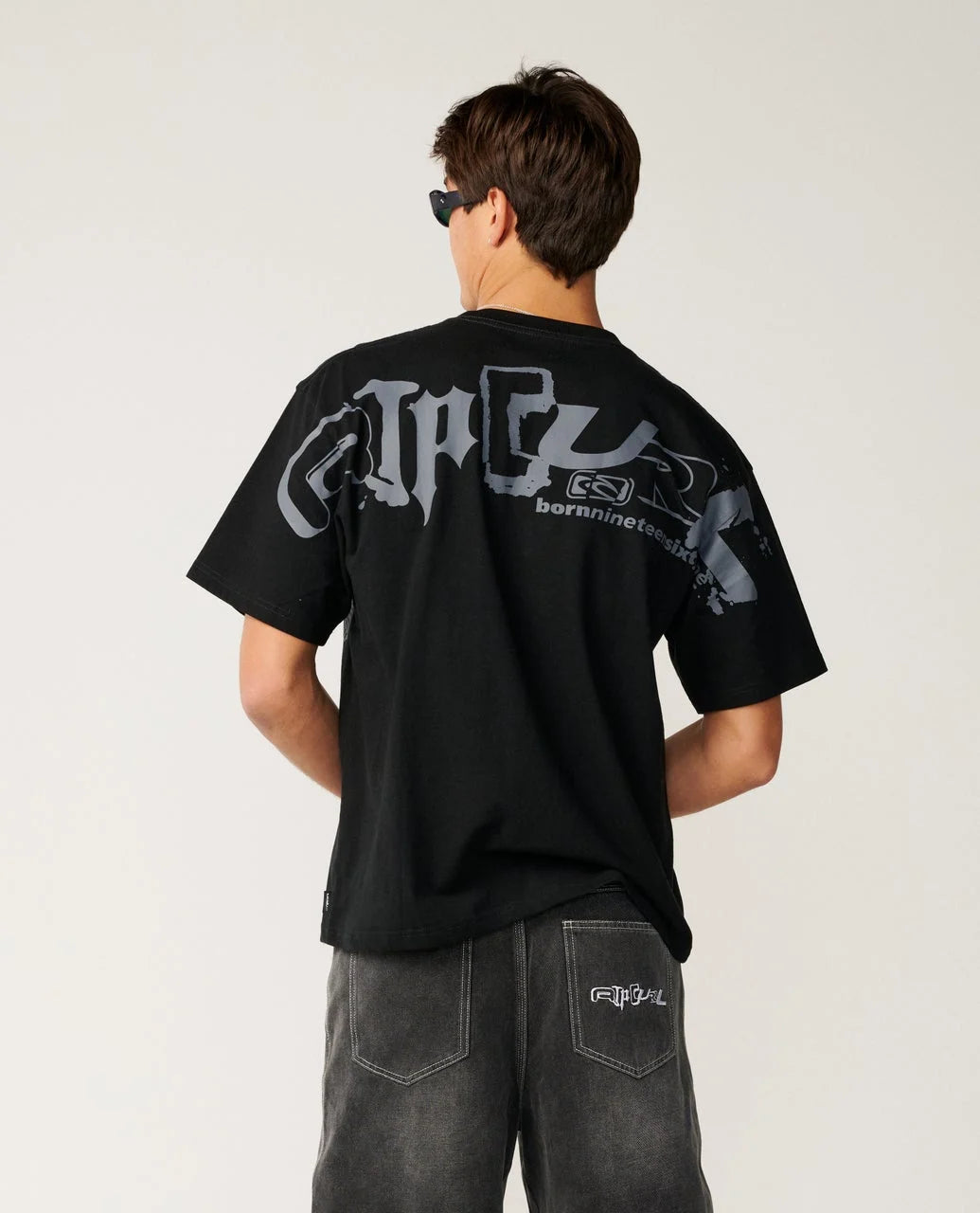 RIP CURL Archive Skull Tee Black
