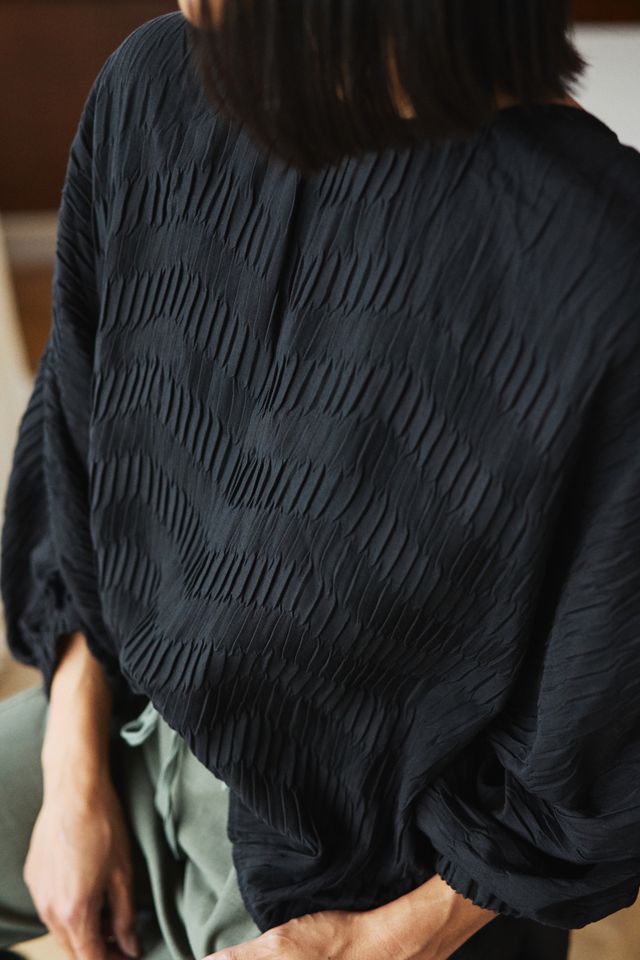 ET ALIA Aura Top Black Noir Pleat