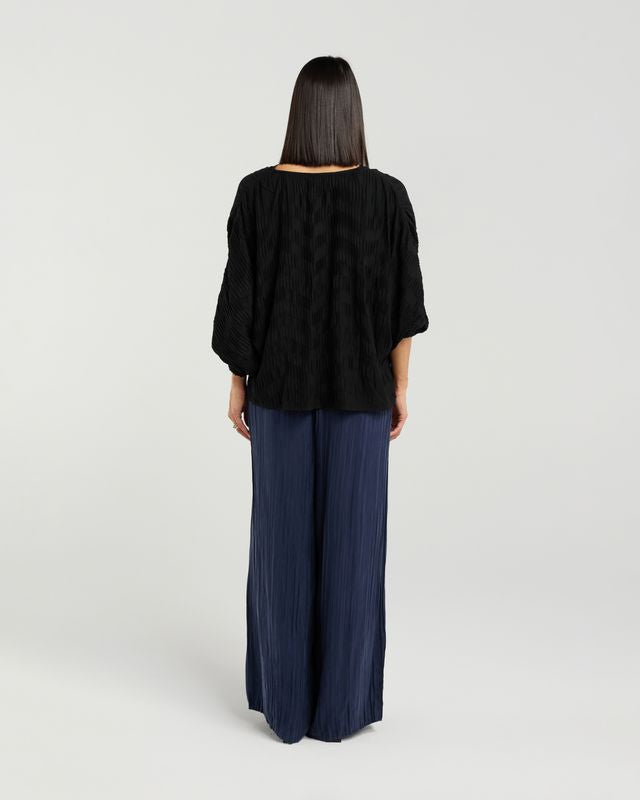 ET ALIA Aura Top Black Noir Pleat