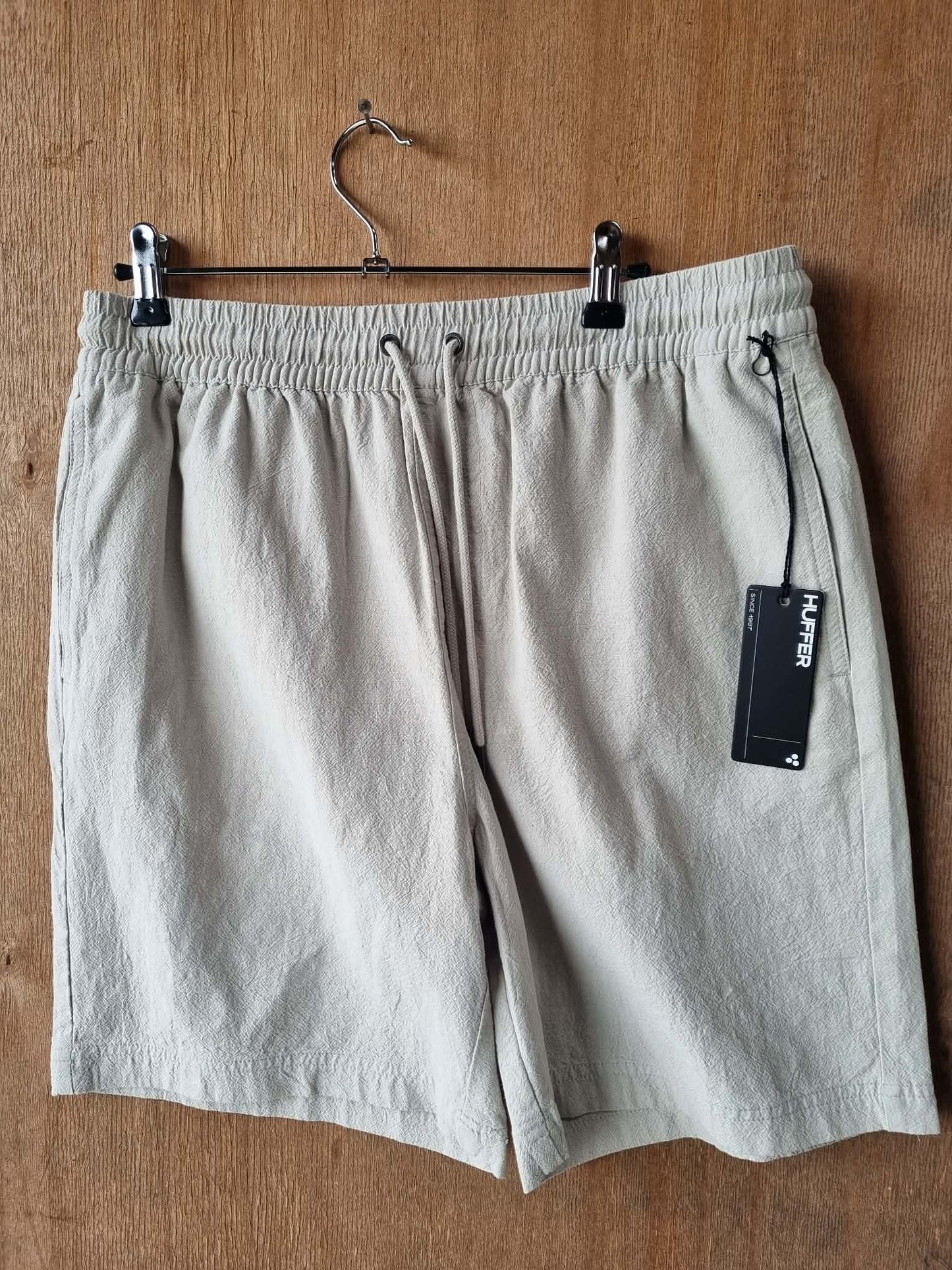 HUFFER Cabana Relax Elasticated Waist Short Stone