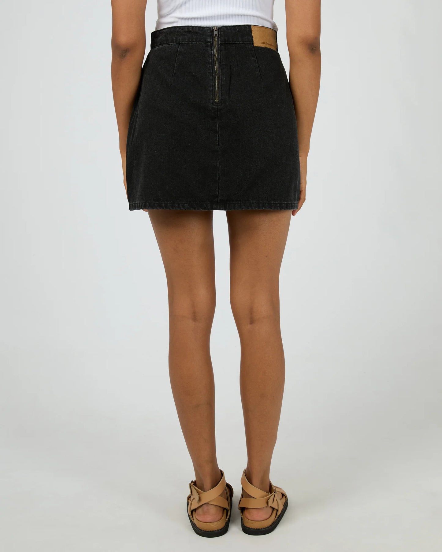 ALL ABOUT EVE Becca Skirt Washed Black