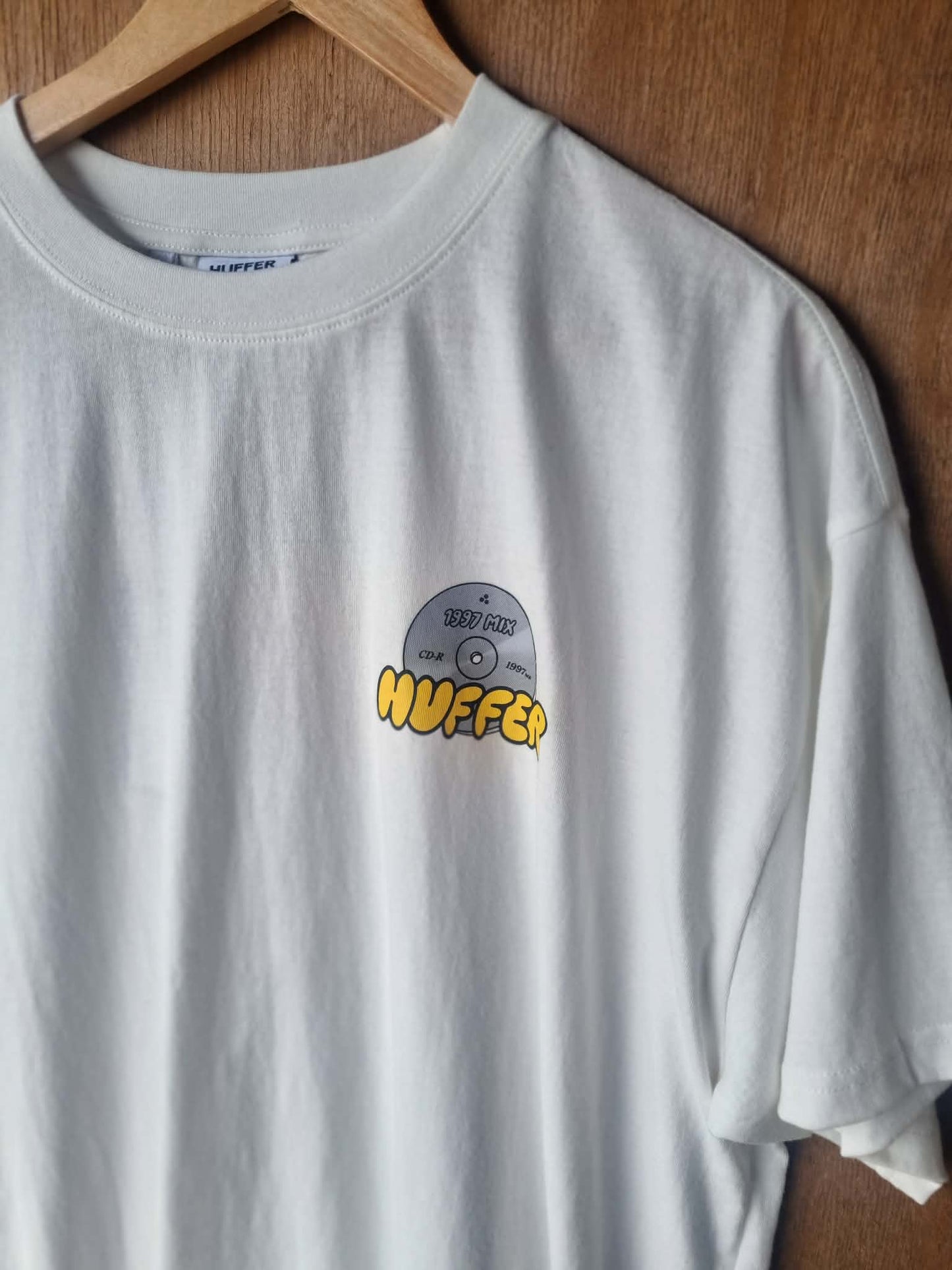 HUFFER 97 Mix Block Tee Chalk