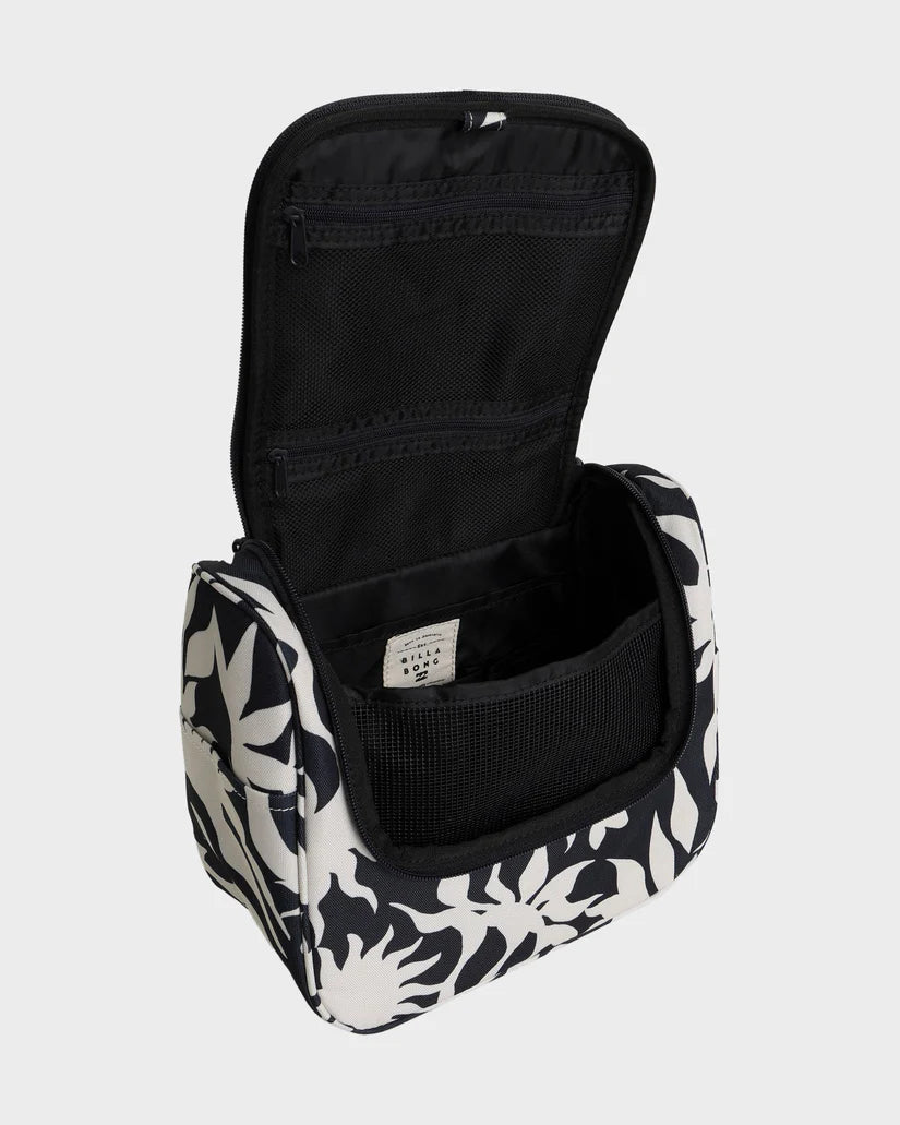 Billabong Womens Travel Beauty Cosmetic Case