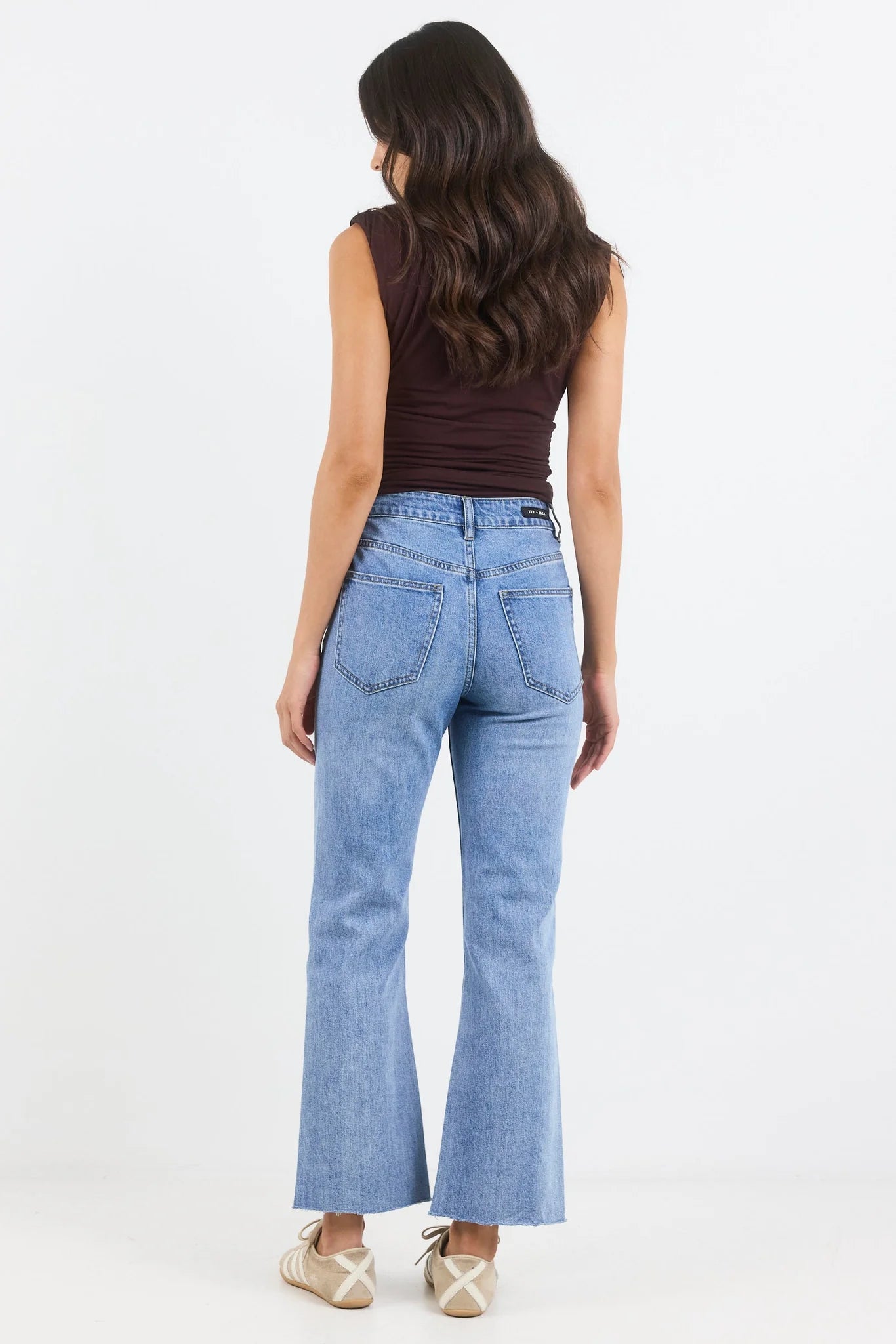 IVY + JACK Catalina 90s Kick Flare Crop Jean