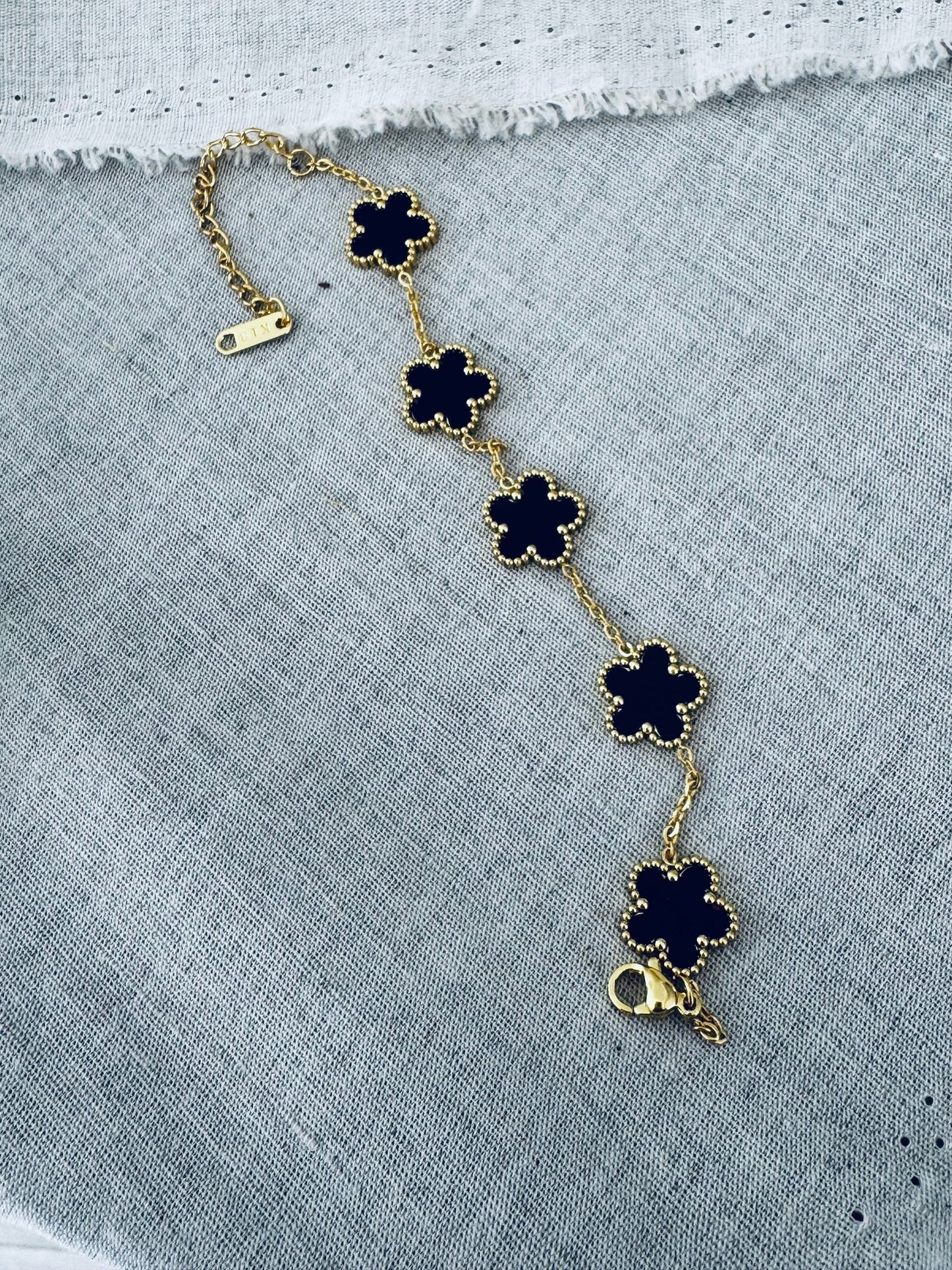 TWIGG JEWELLERY Clover Bracelet Black/Gold