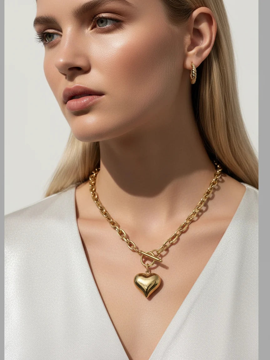 TWIGG JEWELLERY Heart Pendant Necklace Gold